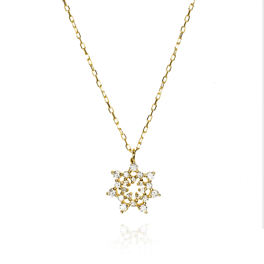 Colgante con cadena de oro 18K de estrella con circonitas
